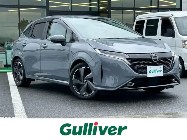 日産 オーラ G レザーエディション 奈良県 2021(令3)年 1.3万km ガンＭ 純正ナビ　/フルセグＴＶ　/BT/CD/DVD/USB/SD/iPod/アラウンドビューモニター　/ＬＥＤヘッドライト/オートライト　/オートマチックハイビーム　/前後コーナーセンサー　/衝突被害軽減システム　/デジタルインナーミラー　/ステアリングスイッチ　/スマートキー/AAC/純正17インチアルミホイール/純正フロアマット