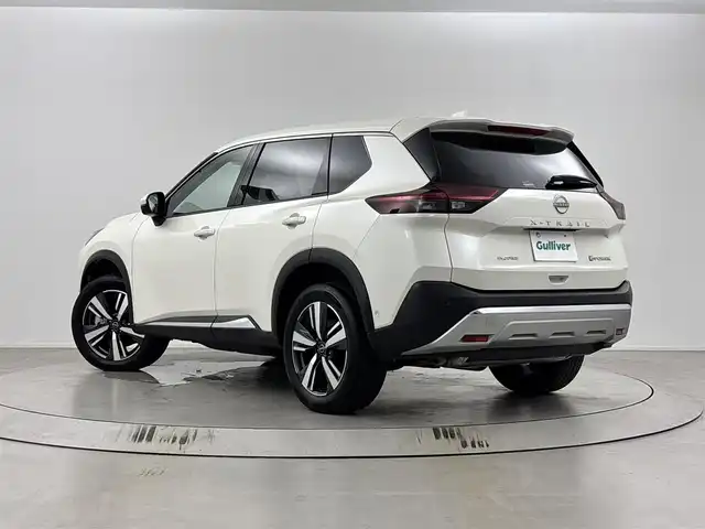 日産 エクストレイル G e－4ORCE 埼玉県 2024(令6)年 0.2万km ブリリアントホワイトパール 純正ナビ（Bluetooth/AM/FM）/フルセグTV/プロパイロット/エマージェンシーブレーキ/アラウンドビューモニター/車線逸脱防止機能/踏み間違え防止機能/横滑り防止装置/レーンキープアシスト/盗難防止装置/オートライト/LEDヘッドライト/コーナーセンサー/ワイアレス充電/ステアリングヒーター/デジタルインナーミラー/全席シートヒーター/ドライブレコーダー/ETC2.0/スマートキー