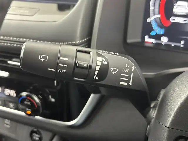 日産 エクストレイル G e－4ORCE 埼玉県 2024(令6)年 0.2万km ブリリアントホワイトパール 純正ナビ（Bluetooth/AM/FM）/フルセグTV/プロパイロット/エマージェンシーブレーキ/アラウンドビューモニター/車線逸脱防止機能/踏み間違え防止機能/横滑り防止装置/レーンキープアシスト/盗難防止装置/オートライト/LEDヘッドライト/コーナーセンサー/ワイアレス充電/ステアリングヒーター/デジタルインナーミラー/全席シートヒーター/ドライブレコーダー/ETC2.0/スマートキー