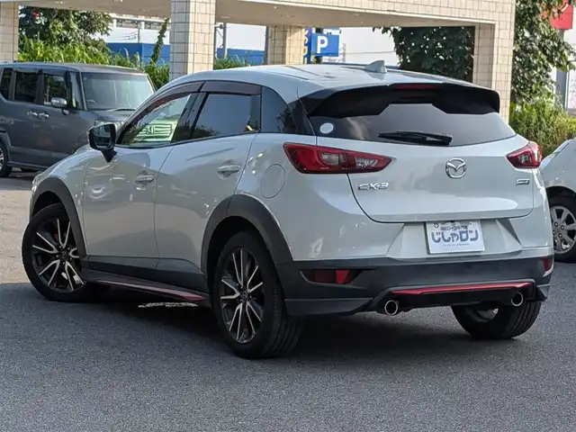 マツダ ＣＸ－３ XD ツーリング 栃木県 2015(平27)年 8.7万km セラミックM (株)IDOMが運営する【じしゃロン宇都宮店】の自社ローン対象車両になります。こちらは現金またはオートローンご利用時の価格です。自社ローンご希望の方は別途その旨お申付け下さい。/マツダコネクトナビ/クルーズコントロール/ブラインドスポットモニター/バックカメラ/プッシュスタート/スマートキー/アイドリングストップ/パドルシフト/Ｂｌｕｅｔｏｏｔｈ接続/ＵＳＢ端子/ＥＴＣ/ステアリングスイッチ/純正アルミホイール/レーンキープアシスト/オートライト/フォグランプ
