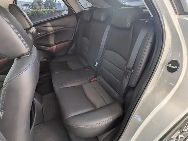 マツダ ＣＸ－３ XD ツーリング 栃木県 2015(平27)年 8.7万km セラミックM (株)IDOMが運営する【じしゃロン宇都宮店】の自社ローン対象車両になります。こちらは現金またはオートローンご利用時の価格です。自社ローンご希望の方は別途その旨お申付け下さい。/マツダコネクトナビ/クルーズコントロール/ブラインドスポットモニター/バックカメラ/プッシュスタート/スマートキー/アイドリングストップ/パドルシフト/Ｂｌｕｅｔｏｏｔｈ接続/ＵＳＢ端子/ＥＴＣ/ステアリングスイッチ/純正アルミホイール/レーンキープアシスト/オートライト/フォグランプ