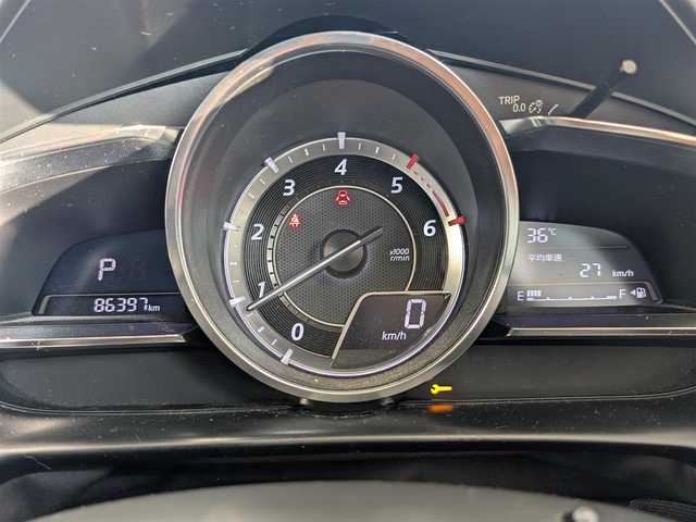 マツダ ＣＸ－３ XD ツーリング 栃木県 2015(平27)年 8.7万km セラミックM (株)IDOMが運営する【じしゃロン宇都宮店】の自社ローン対象車両になります。こちらは現金またはオートローンご利用時の価格です。自社ローンご希望の方は別途その旨お申付け下さい。/マツダコネクトナビ/クルーズコントロール/ブラインドスポットモニター/バックカメラ/プッシュスタート/スマートキー/アイドリングストップ/パドルシフト/Ｂｌｕｅｔｏｏｔｈ接続/ＵＳＢ端子/ＥＴＣ/ステアリングスイッチ/純正アルミホイール/レーンキープアシスト/オートライト/フォグランプ