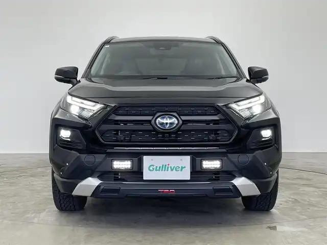 トヨタ ＲＡＶ４ ハイブリッド アドベンチャー 埼玉県 2024(令6)年 1.3万km アティチュードブラックマイカ ＴＲＤエアロ　純正ディスプレイオーディオ　パノラミックビューモニター　ＢＳＭ　ビルトインＥＴＣ２．０　セーフティセンス　レーダークルーズ　ステアリングヒーター　デジタルインナーミラー　ＡＣ１００Ｖ