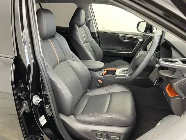 トヨタ ＲＡＶ４ ハイブリッド アドベンチャー 埼玉県 2024(令6)年 1.3万km アティチュードブラックマイカ ＴＲＤエアロ　純正ディスプレイオーディオ　パノラミックビューモニター　ＢＳＭ　ビルトインＥＴＣ２．０　セーフティセンス　レーダークルーズ　ステアリングヒーター　デジタルインナーミラー　ＡＣ１００Ｖ