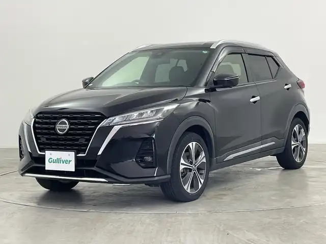 日産 キックス X 群馬県 2021(令3)年 4.6万km ピュアブラック 純正９型ナビ　全周囲カメラ　デジタルインナーミラー　プロパイロット　シートヒーター　ステアリングヒーター　ＥＴＣ　ドラレコ　ハーフレザーシート　ＬＥＤライト　オートハイビーム　スマートキー　禁煙車