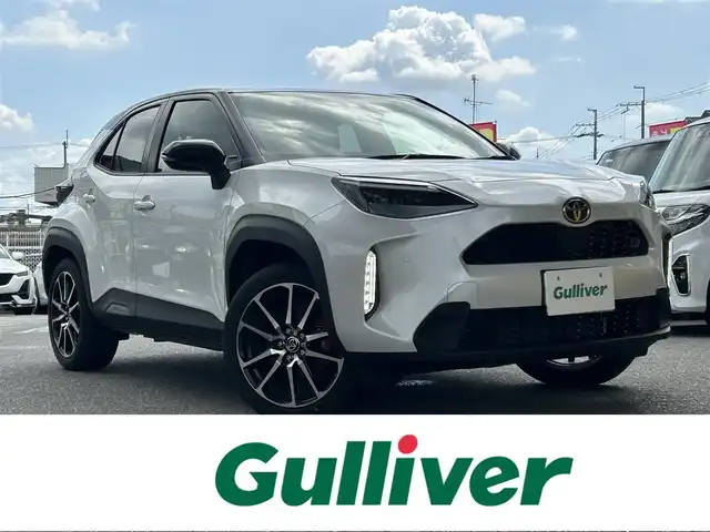 トヨタ ヤリスクロス ハイブリッド GRスポーツ 奈良県 2023(令5)年 0.8万km ブラックマイカ/プラチナホワイトパールマイカ ワンオーナー/純正ナビ/追従式クルコン/アラウンドビュー/ハーフレザー/ETC/ドラレコ/USB付/タイプC付/キャリパー/オートライト（LED）/純正フロアマット/純正アルミ/保証書/取扱説明書/記録簿