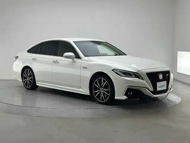 トヨタ クラウン ハイブリッド RS アドバンス 兵庫県 2020(令2)年 8.2万km ホワイトパールクリスタルシャイン 純正メモリナビ(CD/DVD/SD/Bluetooth/フルセグTV)/全方位カメラ/クルーズコントロール/シートヒーター/エアシート/パワーシート/コーナーセンサー/メモリーシート/ステアリングヒーター/ブラインドスポットモニター/デジタルインナーミラー/LEDヘッドライト/ETC/置くだけ充電