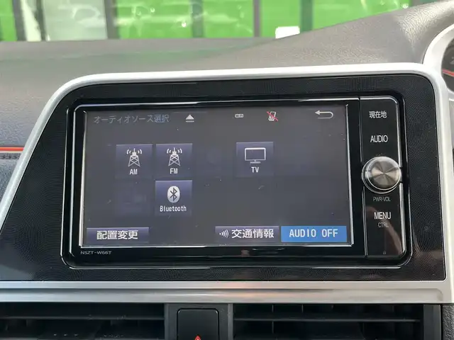 トヨタ シエンタ G クエロ 奈良県 2017(平29)年 5.3万km ブラックマイカ 純正ＳＤナビ（ＮＳＺＴ－Ｗ６６Ｔ）　/フルセグ　/Ｂｌｕｅｔｏｏｔｈ　/ＣＤ／ＤＶＤ　/フリップダウンモニター　（V12T-R66C）/バックカメラ　/ビルトインＥＴＣ　/スペアキー　/３列シート　/ハーフレザーシート　/両側パワスラ