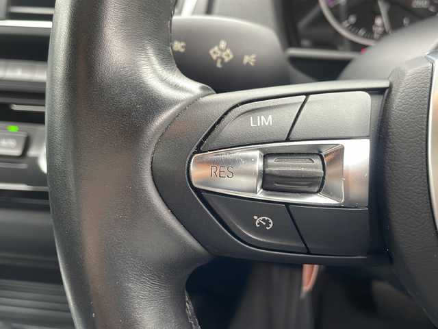 ＢＭＷ １１８ｉ Mスポーツ 大阪府 2015(平27)年 2.5万km サファイアブラックP ビルトインETC/ドライブレコーダー/LEDヘッドライト/フォグランプ/革巻きステアリング/ウインカーミラー/リアソナー/レインセンサー/アイドリングストップ/フロアマット/保証書/取扱説明書