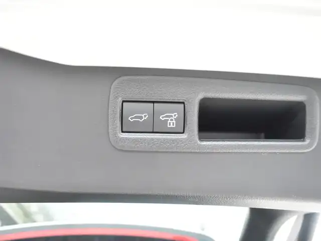 トヨタ ハリアー Z 神奈川県 2020(令2)年 1.9万km ホワイトパールクリスタルシャイン ワンオーナー/純正メモリナビ/フルセグテレビ/バックカメラ/デジタルインナーミラー/アダプティブクルーズ/プッシュスタート/パワーバックドア/ETC2.0/LEDヘッドライト/保証書/取説/ナビ説/記録(R.3.4)