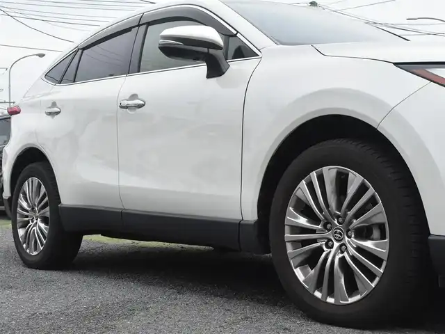 トヨタ ハリアー Z 神奈川県 2020(令2)年 1.9万km ホワイトパールクリスタルシャイン ワンオーナー/純正メモリナビ/フルセグテレビ/バックカメラ/デジタルインナーミラー/アダプティブクルーズ/プッシュスタート/パワーバックドア/ETC2.0/LEDヘッドライト/保証書/取説/ナビ説/記録(R.3.4)