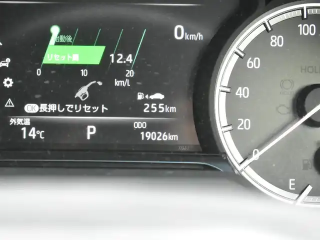 トヨタ ハリアー Z 神奈川県 2020(令2)年 1.9万km ホワイトパールクリスタルシャイン ワンオーナー/純正メモリナビ/フルセグテレビ/バックカメラ/デジタルインナーミラー/アダプティブクルーズ/プッシュスタート/パワーバックドア/ETC2.0/LEDヘッドライト/保証書/取説/ナビ説/記録(R.3.4)