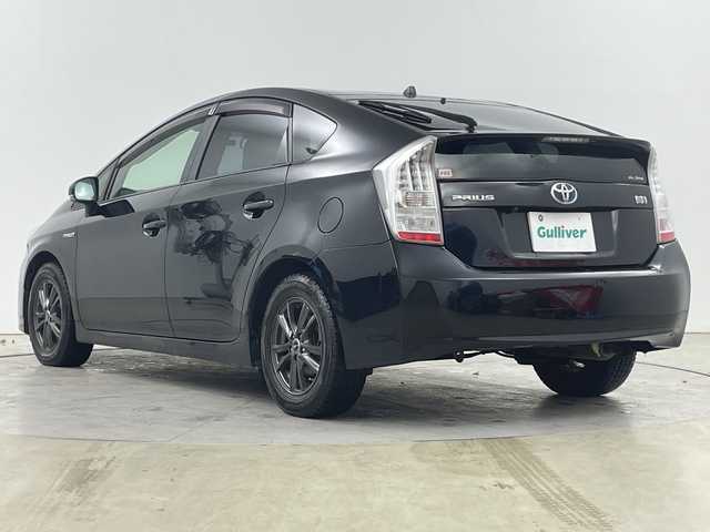 トヨタ プリウス S 道央・札幌 2011(平23)年 13.9万km ブラック ・寒冷地仕様/・アルパイン8インチ　ナビ  /・CD/DVD/フルセグ/・バックカメラ/・社外前方ドライブレコーダー/・オートライト/・ETC/・ワイパーデアイサー/・電動格納ミラー/ウィンカーミラー/・ヘッドライトレベライザー/・ドアバイザー/・ステアリングスイッチ/・夏タイヤ社外AW積込/・フォグランプ