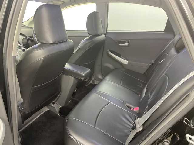 トヨタ プリウス S 道央・札幌 2011(平23)年 13.9万km ブラック ・寒冷地仕様/・アルパイン8インチ　ナビ  /・CD/DVD/フルセグ/・バックカメラ/・社外前方ドライブレコーダー/・オートライト/・ETC/・ワイパーデアイサー/・電動格納ミラー/ウィンカーミラー/・ヘッドライトレベライザー/・ドアバイザー/・ステアリングスイッチ/・夏タイヤ社外AW積込/・フォグランプ