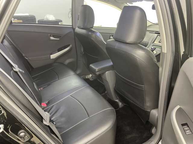 トヨタ プリウス S 道央・札幌 2011(平23)年 13.9万km ブラック ・寒冷地仕様/・アルパイン8インチ　ナビ  /・CD/DVD/フルセグ/・バックカメラ/・社外前方ドライブレコーダー/・オートライト/・ETC/・ワイパーデアイサー/・電動格納ミラー/ウィンカーミラー/・ヘッドライトレベライザー/・ドアバイザー/・ステアリングスイッチ/・夏タイヤ社外AW積込/・フォグランプ