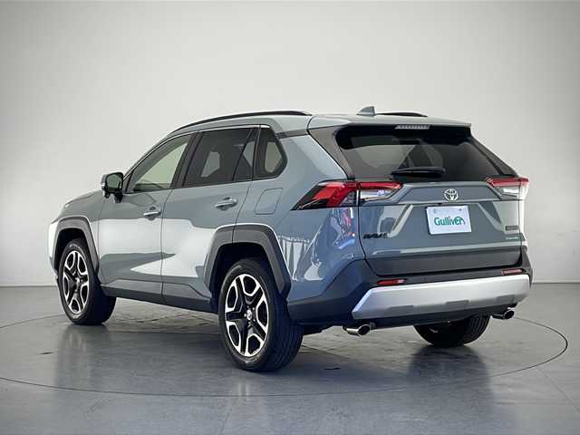 トヨタ ＲＡＶ４ アドベンチャー 長野県 2021(令3)年 2.1万km アーバンカーキ 4WD/ALPINE9型ナビ&フルセグTV&CD&DVD&USB&BT/トヨタセーフティセンス/アダプティブクルーズコントロール/レーントレーシングアシスト/プリクラッシュセーフティ/ブラインドスポットモニター/コーナーセンサー/リアクロストラフィックアラート/パーキングサポートブレーキ/ロードサインアシスト/オートマチックハイビーム/先行車発進告知/パワーバックドア/ハーフレザーシート/前席エアシート/前席シートヒーター/運転席パワーシート/ステアリングスイッチ/ステアリングヒーター/バックカメラ/ビルトインETC/LEDヘッドライト/オートライト/フロントフォグランプ/電動格納ミラー/ウィンカーミラー/ドアミラーヒーター/電動ホールド/オートホールド/純正19インチAW装着/純正フロアマット/置くだけ充電/ルーフレール/プッシュスタート/スマートキー/スペアキー1本/取扱説明書/新車保証書