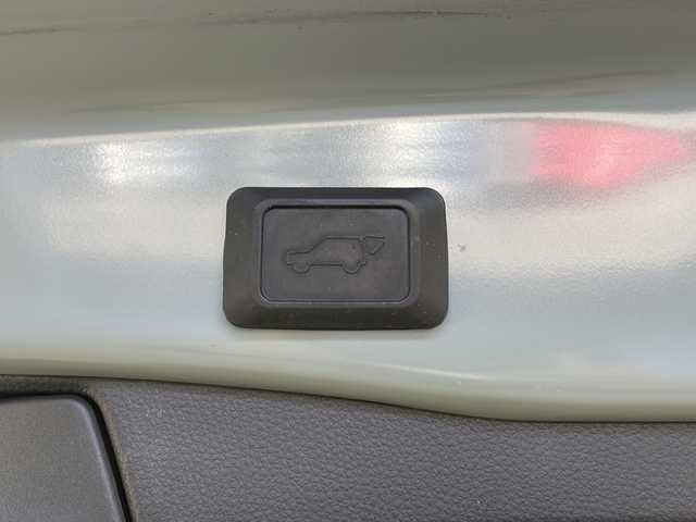 トヨタ ＲＡＶ４ アドベンチャー 長野県 2021(令3)年 2.1万km アーバンカーキ 4WD/ALPINE9型ナビ&フルセグTV&CD&DVD&USB&BT/トヨタセーフティセンス/アダプティブクルーズコントロール/レーントレーシングアシスト/プリクラッシュセーフティ/ブラインドスポットモニター/コーナーセンサー/リアクロストラフィックアラート/パーキングサポートブレーキ/ロードサインアシスト/オートマチックハイビーム/先行車発進告知/パワーバックドア/ハーフレザーシート/前席エアシート/前席シートヒーター/運転席パワーシート/ステアリングスイッチ/ステアリングヒーター/バックカメラ/ビルトインETC/LEDヘッドライト/オートライト/フロントフォグランプ/電動格納ミラー/ウィンカーミラー/ドアミラーヒーター/電動ホールド/オートホールド/純正19インチAW装着/純正フロアマット/置くだけ充電/ルーフレール/プッシュスタート/スマートキー/スペアキー1本/取扱説明書/新車保証書