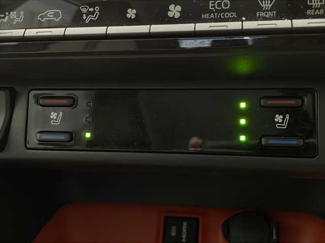 トヨタ ＲＡＶ４ アドベンチャー 長野県 2021(令3)年 2.1万km アーバンカーキ 4WD/ALPINE9型ナビ&フルセグTV&CD&DVD&USB&BT/トヨタセーフティセンス/アダプティブクルーズコントロール/レーントレーシングアシスト/プリクラッシュセーフティ/ブラインドスポットモニター/コーナーセンサー/リアクロストラフィックアラート/パーキングサポートブレーキ/ロードサインアシスト/オートマチックハイビーム/先行車発進告知/パワーバックドア/ハーフレザーシート/前席エアシート/前席シートヒーター/運転席パワーシート/ステアリングスイッチ/ステアリングヒーター/バックカメラ/ビルトインETC/LEDヘッドライト/オートライト/フロントフォグランプ/電動格納ミラー/ウィンカーミラー/ドアミラーヒーター/電動ホールド/オートホールド/純正19インチAW装着/純正フロアマット/置くだけ充電/ルーフレール/プッシュスタート/スマートキー/スペアキー1本/取扱説明書/新車保証書