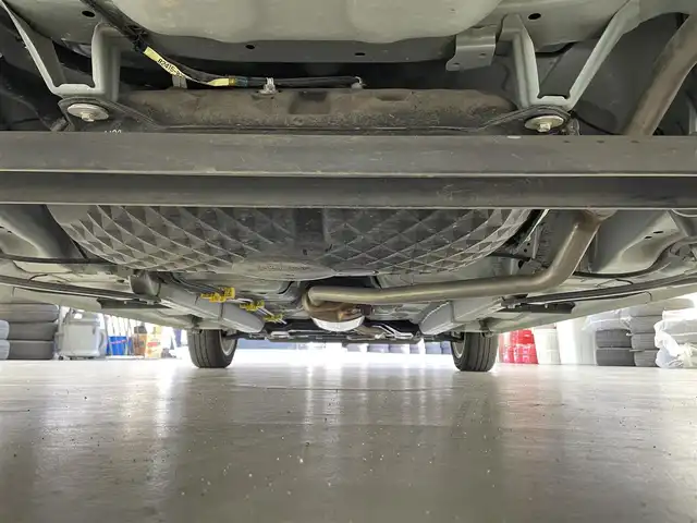 ダイハツ ムーヴ キャンバス G メイクアップ VS SAⅢ 大阪府 2021(令3)年 3.6万km パールホワイトⅢ/ファインミントメタリック 2トーン 社外７インチナビ/Bluetooth/CD/DVD/フルセグ/両側電動スライド/全方位カメラ/LEDヘッドライト/オートライト/オートハイビーム/ドラレコ（前後）/ETC/リアソナー/シートヒーター（D席）/衝突軽減/純正マット/バイザー/プッシュスタート/スマートキー/ステアリングリモコン