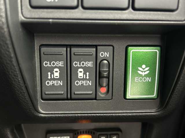 ホンダ オデッセイ アブソルート・EXホンダセンジング 愛知県 2018(平30)年 7.2万km プレミアムヴィーナスブラックP 禁煙車/純正9インチナビ/（CD/DVD/Bluetooth/フルセグTV/HDMI/USB)/全方位カメラ/フリップダウンモニター/AC100V電源/ホンダセンシング/・衝突軽減ブレーキ/・誤発進抑制機能/・レーンキープアシスト/・先行車発進お知らせ機能/・アダプティブクルーズコントロール/・ブラインドスポットモニター/パーキングアシスト/ETC2.0/本革シート/パワーシート/メモリシート/オットマン/シートヒーター/両側パワースライドドア/パドルシフト/アイドリングストップ/純正18インチアルミホイール/スマートキー/スペアキー1本/プッシュスタート/LEDヘッドライト/フロントフォグランプ/純正フロアマット/横滑り防止装置/電動格納ミラー