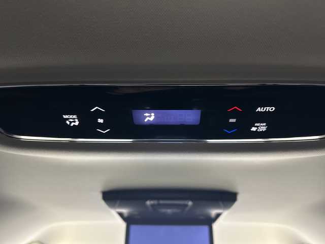 ホンダ オデッセイ アブソルート・EXホンダセンジング 愛知県 2018(平30)年 7.2万km プレミアムヴィーナスブラックP 禁煙車/純正9インチナビ/（CD/DVD/Bluetooth/フルセグTV/HDMI/USB)/全方位カメラ/フリップダウンモニター/AC100V電源/ホンダセンシング/・衝突軽減ブレーキ/・誤発進抑制機能/・レーンキープアシスト/・先行車発進お知らせ機能/・アダプティブクルーズコントロール/・ブラインドスポットモニター/パーキングアシスト/ETC2.0/本革シート/パワーシート/メモリシート/オットマン/シートヒーター/両側パワースライドドア/パドルシフト/アイドリングストップ/純正18インチアルミホイール/スマートキー/スペアキー1本/プッシュスタート/LEDヘッドライト/フロントフォグランプ/純正フロアマット/横滑り防止装置/電動格納ミラー