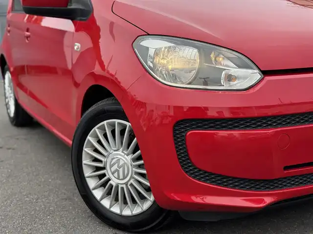 フォルクスワーゲン アップ！ ムーブアップ！ 三重県 2013(平25)年 4万km トルネードレッド パナソニックポータブルナビ/バックカメラ/ETC/ドライブレコーダー前後/純正15インチアルミホイール/純正オーディオ/純正フロアマット/シートリフター /キーレスキー