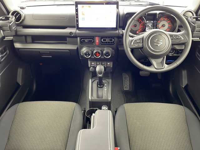 スズキ ジムニー XC 大阪府 2025(令7)年 1.1万km ジャングルグリーン ワンオーナー/社外ディスプレイオーディオ(carrozzeria/DMH-SF900)/【Bluetooth/AppleCarPlay/AndroidAuto/HDMI】/carrozzeriaデジタルインナーミラー/ヘッドライトウォッシャー/ヒーテッドミラー/マッドフラップ/スペアタイヤカバー(ハードタイプ)/デュアルセンサーブレーキサポート/前方衝突警報機能/前方衝突被害軽減ブレーキアシスト機能/自動ブレーキ機能/ヒルホールドコントロール/ヒルディセントコントロール/ハイビームアシスト/後コーナーセンサー/前席シートヒーター/LEDヘッドライト/純正16インチアルミホイール/保証書/取扱説明書/点検記録簿/スマートキー/スペアキー1本