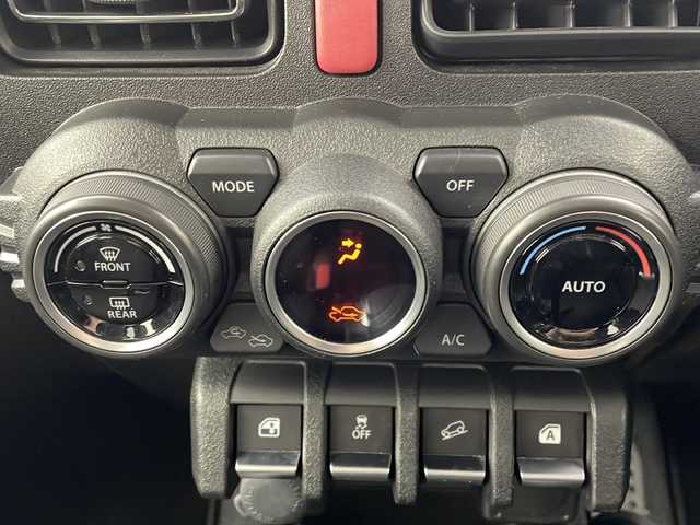 スズキ ジムニー XC 大阪府 2025(令7)年 1.1万km ジャングルグリーン ワンオーナー/社外ディスプレイオーディオ(carrozzeria/DMH-SF900)/【Bluetooth/AppleCarPlay/AndroidAuto/HDMI】/carrozzeriaデジタルインナーミラー/ヘッドライトウォッシャー/ヒーテッドミラー/マッドフラップ/スペアタイヤカバー(ハードタイプ)/デュアルセンサーブレーキサポート/前方衝突警報機能/前方衝突被害軽減ブレーキアシスト機能/自動ブレーキ機能/ヒルホールドコントロール/ヒルディセントコントロール/ハイビームアシスト/後コーナーセンサー/前席シートヒーター/LEDヘッドライト/純正16インチアルミホイール/保証書/取扱説明書/点検記録簿/スマートキー/スペアキー1本