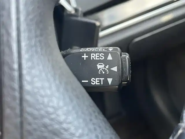 トヨタ クラウン ハイブリッド アスリートS 千葉県 2013(平25)年 7.2万km ホワイトパールクリスタルシャイン プリクラッシュセーフティー/インテリジェントクリアランスソナー/純正メーカーオプションHDDナビ/・CD/DVD/MSV/Bluetooth/フルセグTV/バックカメラ/レーダークルーズコントロール/前席パワーシート/前席シートヒーター/ステアリングヒーター/前後コーナーセンサー/スマートキー/純正キセノンヘッドライト/フォグランプ/純正ドライブレコーダー/ビルトインETC/純正17インチアルミホイール/本革巻きステアリング/ドアバイザー/サイド＆カーテンエアバッグ/新車時保証書＆取扱説明書