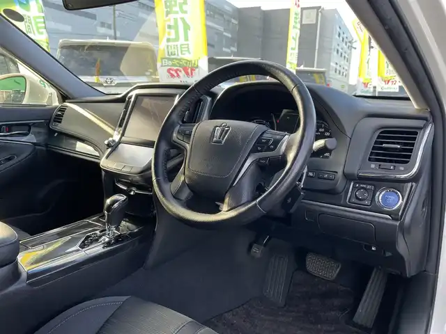 トヨタ クラウン ハイブリッド アスリートS 千葉県 2013(平25)年 7.2万km ホワイトパールクリスタルシャイン プリクラッシュセーフティー/インテリジェントクリアランスソナー/純正メーカーオプションHDDナビ/・CD/DVD/MSV/Bluetooth/フルセグTV/バックカメラ/レーダークルーズコントロール/前席パワーシート/前席シートヒーター/ステアリングヒーター/前後コーナーセンサー/スマートキー/純正キセノンヘッドライト/フォグランプ/純正ドライブレコーダー/ビルトインETC/純正17インチアルミホイール/本革巻きステアリング/ドアバイザー/サイド＆カーテンエアバッグ/新車時保証書＆取扱説明書