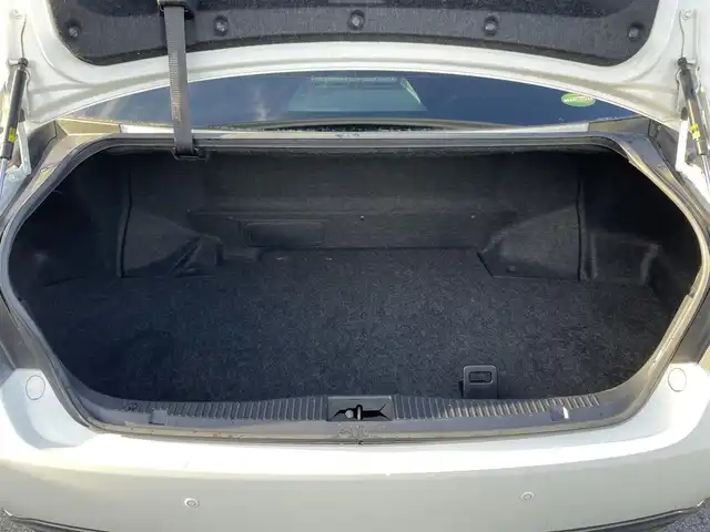 トヨタ クラウン ハイブリッド アスリートS 千葉県 2013(平25)年 7.2万km ホワイトパールクリスタルシャイン プリクラッシュセーフティー/インテリジェントクリアランスソナー/純正メーカーオプションHDDナビ/・CD/DVD/MSV/Bluetooth/フルセグTV/バックカメラ/レーダークルーズコントロール/前席パワーシート/前席シートヒーター/ステアリングヒーター/前後コーナーセンサー/スマートキー/純正キセノンヘッドライト/フォグランプ/純正ドライブレコーダー/ビルトインETC/純正17インチアルミホイール/本革巻きステアリング/ドアバイザー/サイド＆カーテンエアバッグ/新車時保証書＆取扱説明書