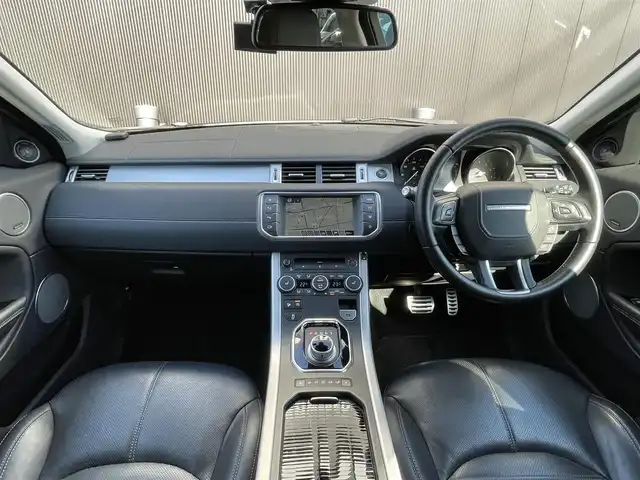 ランドローバー レンジローバーイヴォーク HSEダイナミック 長野県 2016(平28)年 4.6万km パール 大型ガラスルーフ/ACC /BSM /黒革シート /全方位モニター /衝突軽減 /ステアリングヒーター /シートヒーター /PWシート /純正ナビ /bluetooth /LEDヘッドライト /パワーバックドア /パークアシスト /MERIDIANサウンド /ドラレコ