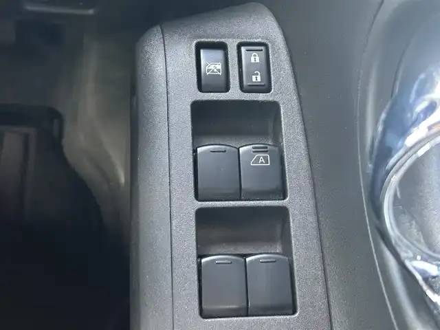 日産 キューブ 15X FOUR インディゴ+プラズマ 岡山県 2011(平23)年 10万km アッシュブルー 登録時走行距離100083km/社外ナビ（Clarion　NX612）/フルセグTV(AM.FM.CD.DVD.TV)/４WD/ETC/盗難防止装置/オートライト/フロアマット/スマートキー/プッシュスタート/ドアバイザー/保証書/取扱説明書