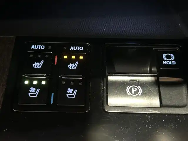 レクサス ＲＸ 450hL 道央・札幌 2020(令2)年 2.9万km ソニッククォーツ モデリスタエアロキット/アダプティブハイビームシステム/ムーンルーフ/リヤシートエンターテイメントシステム/マークレビンソンプレミアムサラウンド/Lexus Safety System＋/ヘッドアップディスプレイ/三眼LEDヘッドライト/本革シート/シートヒーター/シートベントレーション/360°カメラ/電動リアゲート