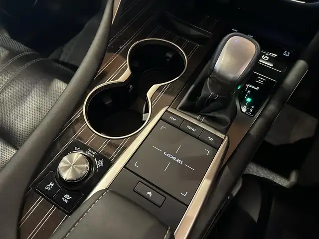 レクサス ＲＸ 450hL 道央・札幌 2020(令2)年 2.9万km ソニッククォーツ モデリスタエアロキット/アダプティブハイビームシステム/ムーンルーフ/リヤシートエンターテイメントシステム/マークレビンソンプレミアムサラウンド/Lexus Safety System＋/ヘッドアップディスプレイ/三眼LEDヘッドライト/本革シート/シートヒーター/シートベントレーション/360°カメラ/電動リアゲート