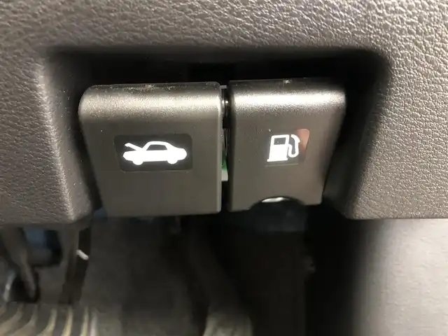 日産 セレナ アンシャンテ 愛知県 2018(平30)年 3万km マルーンレッド 2トーン プロパイロット/純正ナビ/全方位カメラ/両側パワースライドドア/ドライブレコーダー/福祉車両/オートホールド/サンシェード/ドアバイザー/純正フロアマット/純正AW/DVD/ブルーレイ/フルセグTV/USB端子入力あり/シガーソケット