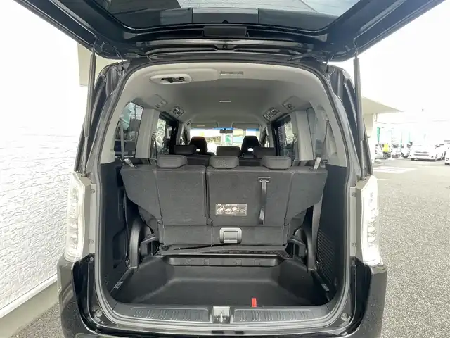 ホンダ ステップワゴン スパーダ Z インターナビセレ 神奈川県 2012(平24)年 9.2万km プレミアムスパークルブラックパール 純正HDDインターナビ/ DVD/CD/HDD/FM/AM/バックカメラ/ビルトインETC/クルーズコントロール/両側パワースライドドア/スマートキー/純正フロアマット/オートライト/HIDヘッドライト/フォグランプ/純正１６インチAW/ドアバイザー/保証書/取扱説明書