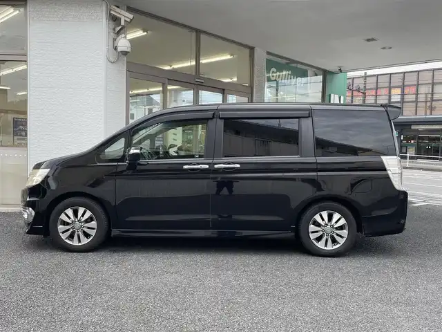 ホンダ ステップワゴン スパーダ Z インターナビセレ 神奈川県 2012(平24)年 9.2万km プレミアムスパークルブラックパール 純正HDDインターナビ/ DVD/CD/HDD/FM/AM/バックカメラ/ビルトインETC/クルーズコントロール/両側パワースライドドア/スマートキー/純正フロアマット/オートライト/HIDヘッドライト/フォグランプ/純正１６インチAW/ドアバイザー/保証書/取扱説明書
