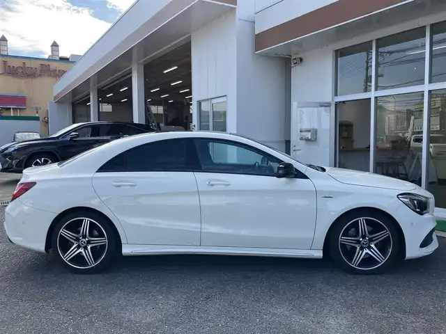 メルセデス・ベンツ ＣＬＡ２５０ シュポルト 4MATIC 山口県 2017(平29)年 6.1万km カルサイトホワイト 純正ナビ＆バックカメラ/　&フルセグTV/純正フロアマット/純正LEDヘッドライト/純正フォグランプ/純正18インチアルミ/エンジンプッシュスタート/フロントパワーシート/　＆シートヒーター/ハーフレザーシート/オートライト/パドルシフト