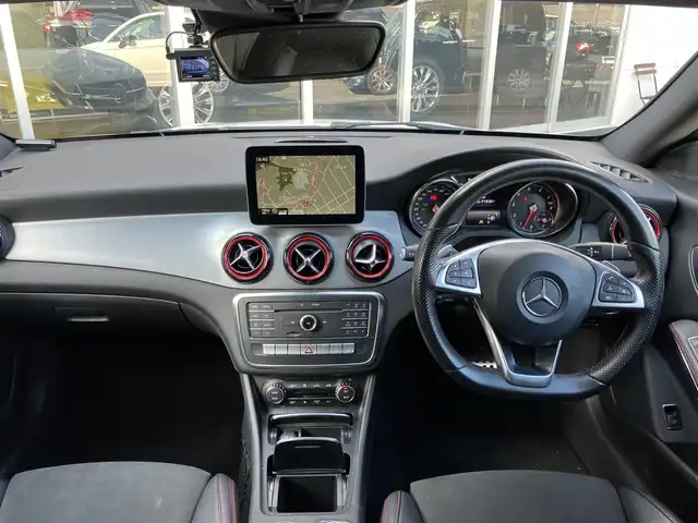 メルセデス・ベンツ ＣＬＡ２５０ シュポルト 4MATIC 山口県 2017(平29)年 6.1万km カルサイトホワイト 純正ナビ＆バックカメラ/　&フルセグTV/純正フロアマット/純正LEDヘッドライト/純正フォグランプ/純正18インチアルミ/エンジンプッシュスタート/フロントパワーシート/　＆シートヒーター/ハーフレザーシート/オートライト/パドルシフト