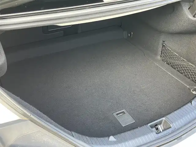 メルセデス・ベンツ ＣＬＡ２５０ シュポルト 4MATIC 山口県 2017(平29)年 6.1万km カルサイトホワイト 純正ナビ＆バックカメラ/　&フルセグTV/純正フロアマット/純正LEDヘッドライト/純正フォグランプ/純正18インチアルミ/エンジンプッシュスタート/フロントパワーシート/　＆シートヒーター/ハーフレザーシート/オートライト/パドルシフト