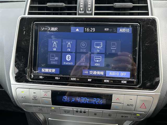 トヨタ ランドクルーザー プラド TX 香川県 2020(令2)年 7.3万km グレーメタリック 登録時走行距離：72095km/禁煙車　/純正ディーラーナビ　/４ＷＤ　/ワンオーナー　/ＥＴＣ　/純正ＡＷ　/ステップ有/バックカメラ　/前方ドラレコ　/ＭＴモード付ＡＴ　/クルコン　/レーンキープアシスト　/取説　/記録簿　/ＬＥＤヘッドライト　/衝突軽減