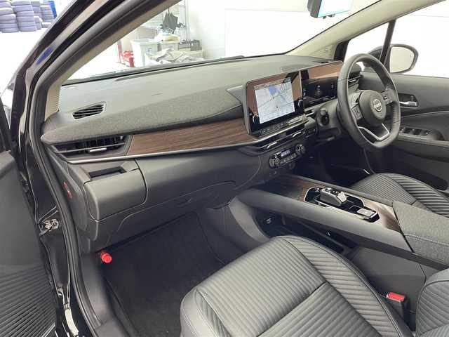 日産 オーラ G レザーエディション 滋賀県 2024(令6)年 0.7万km 黒 禁煙車/プロパイロット/BOSEサウンド/純正9型ナビ/【フルセグTV/Bluetooth//AppleCarPlay/AndroidAuto】/ETC2.0/アラウンドビューモニター/ワイヤレス充電/インテリジェントルームミラー/LEDライト/オートホールド/エマージェンシーブレーキ/レザーシート/スマートキー