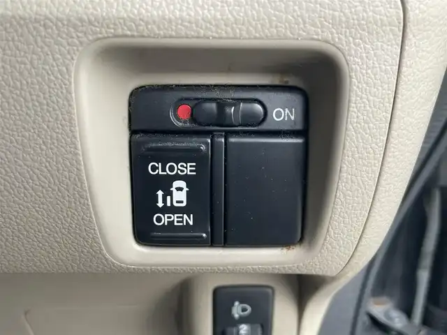 ホンダ Ｎ ＢＯＸ G Lパッケージ 千葉県 2013(平25)年 10.4万km クリスタルブラックパール (株)IDOMが運営する【じしゃロン八千代店】の自社ローン対象車両になります。こちらは現金またはオートローンご利用時の価格です。自社ローンご希望の方は別途その旨お申付け下さい/社外ナビ（CD・DVD）/フルセグテレビ/バックカメラ/ETC