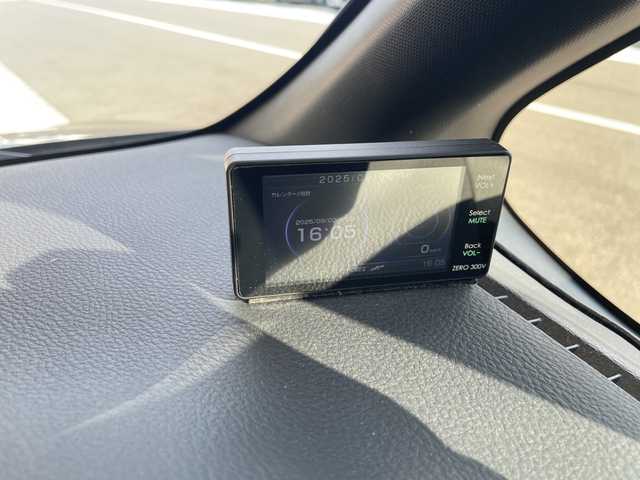 トヨタ ノア Si 愛知県 2015(平27)年 4.1万km ボルドーマイカメタリック 純正９型SDナビ/バックカメラ/純正アルミホイール/LEDヘッドライト/オートライト/ドライブレコーダー/ETC/フルセグ/CD/DVD/Bluetooth/ステアリングスイッチ/スマートキー/プッシュスタート