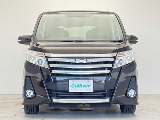 トヨタ ノア Si 愛知県 2015(平27)年 4.1万km ボルドーマイカメタリック 純正９型SDナビ/バックカメラ/純正アルミホイール/LEDヘッドライト/オートライト/ドライブレコーダー/ETC/フルセグ/CD/DVD/Bluetooth/ステアリングスイッチ/スマートキー/プッシュスタート