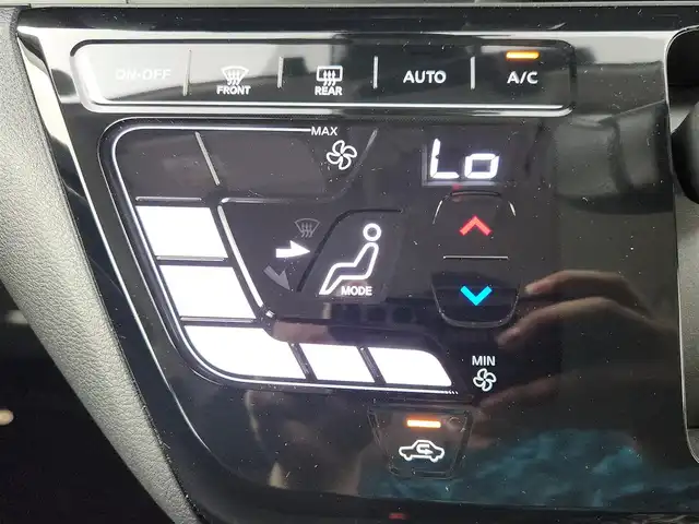 日産 デイズ ハイウェイスターX 愛知県 2024(令6)年 0.6万km ブラック ワンオーナー/衝突被害軽減ブレーキ/純正９型ナビ【MM223D-L】/　（ＢＴ／フルセグＴＶ／ＣＤ／ＵＳＢ）/アラウンドビューモニター/ＥＴＣ/前方ドラレコ/前後コーナーセンサー/プッシュスタート/スマートキー×２/純正１４インチアルミ