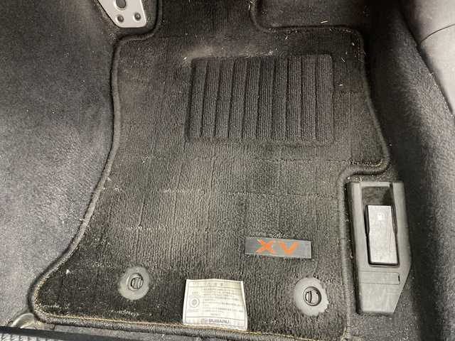 スバル インプレッサ ＸＶ 2．0i－S アイサイト 群馬県 2017(平29)年 3.1万km クリスタルホワイトP 純正８型ナビ　バックカメラ　ＢＳＭ　ＥＴＣ　純正ドラレコ　衝突被害軽減ブレーキ　レーンアシスト　クリアランスソナー　パワーシート　ハーフレザーシート　ＬＥＤヘッドライト　ＳＲＨ　ルーフレール　禁煙車