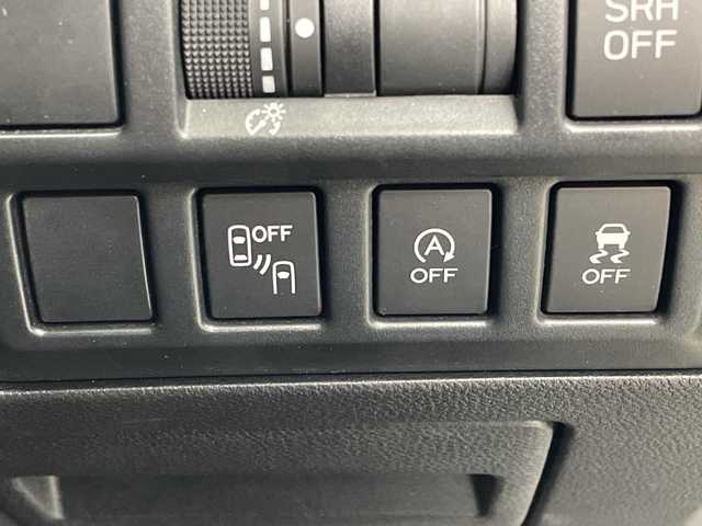 スバル インプレッサ ＸＶ 2．0i－S アイサイト 群馬県 2017(平29)年 3.1万km クリスタルホワイトP 純正８型ナビ　バックカメラ　ＢＳＭ　ＥＴＣ　純正ドラレコ　衝突被害軽減ブレーキ　レーンアシスト　クリアランスソナー　パワーシート　ハーフレザーシート　ＬＥＤヘッドライト　ＳＲＨ　ルーフレール　禁煙車