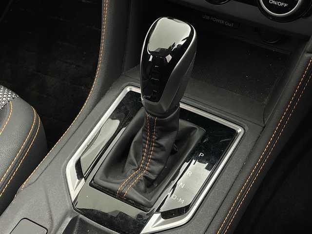 スバル インプレッサ ＸＶ 2．0i－S アイサイト 群馬県 2017(平29)年 3.1万km クリスタルホワイトP 純正８型ナビ　バックカメラ　ＢＳＭ　ＥＴＣ　純正ドラレコ　衝突被害軽減ブレーキ　レーンアシスト　クリアランスソナー　パワーシート　ハーフレザーシート　ＬＥＤヘッドライト　ＳＲＨ　ルーフレール　禁煙車